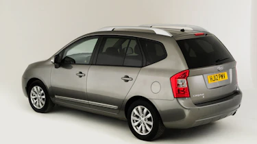 Kia Carens rear three quarters