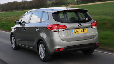 Kia Carens rear tracking