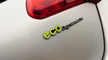 Kia Cee’d 1.6 CRDi 2 badge