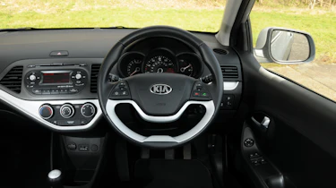 Kia Picanto 1 1.0 interior
