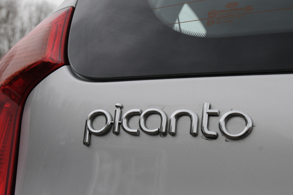 Kia Picanto 1 1.0 badge