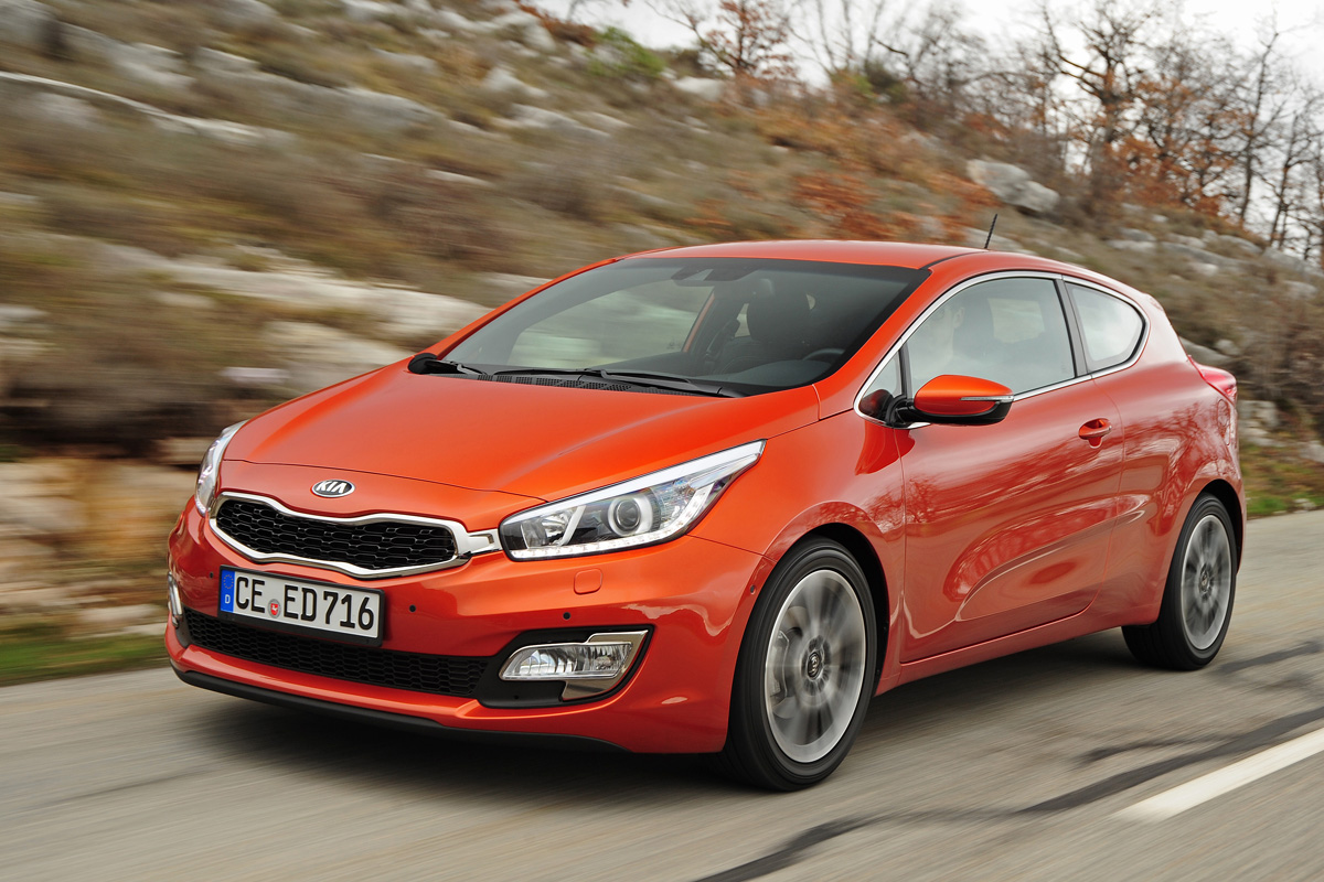 Kia Pro_cee'd front tracking