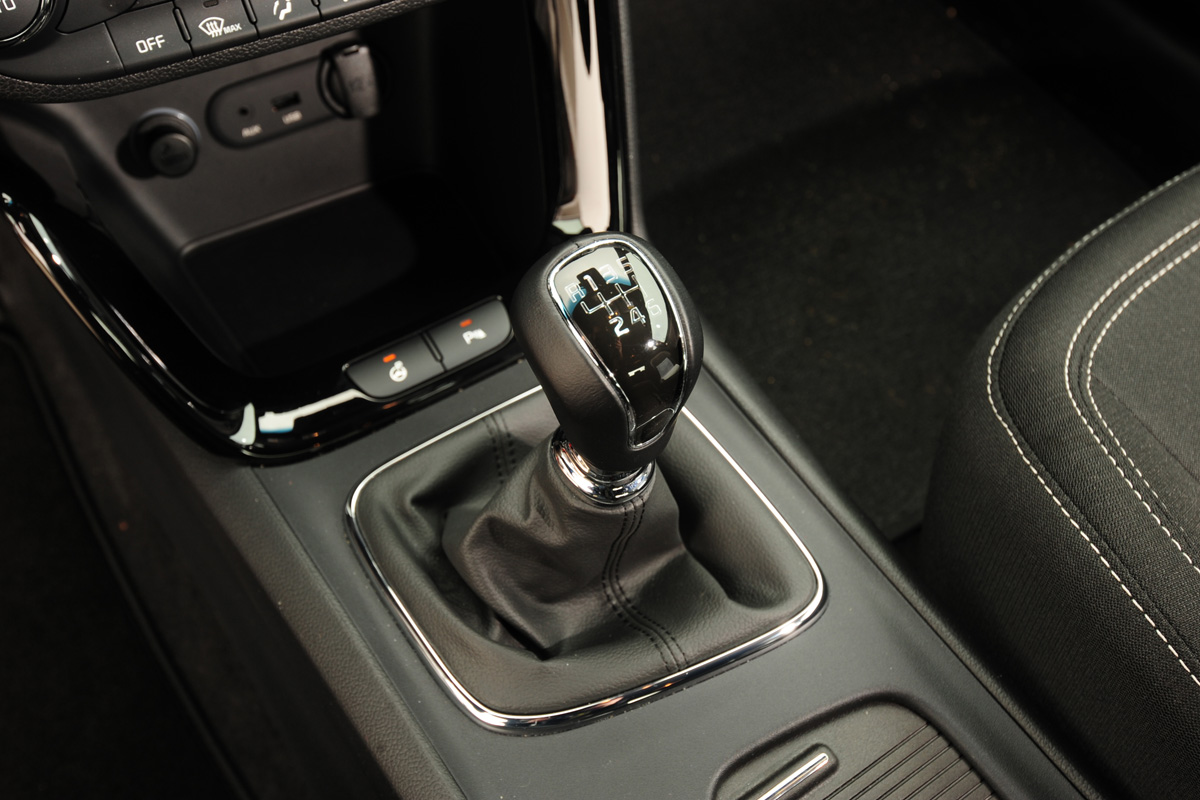 Kia Pro_cee'd gear lever