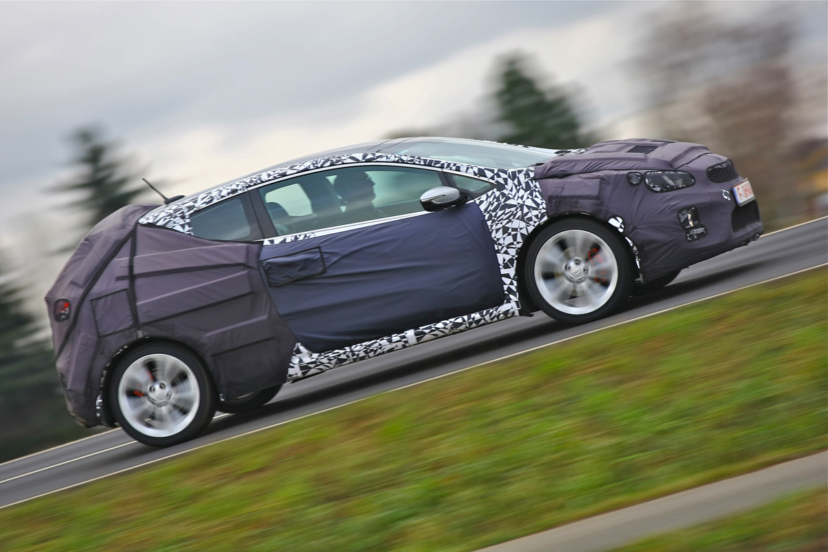 Kia Pro_cee’d GT panning