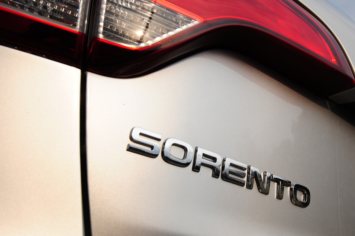 Kia Sorento 2.2 CRDi KX-2 badge