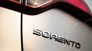 Kia Sorento 2.2 CRDi KX-2 badge