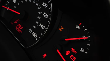 Kia Sorento 2.2 CRDi KX-2 dials