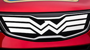 Kia Sportage Wonder Woman grille