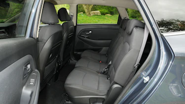 Kia Carens rear seats