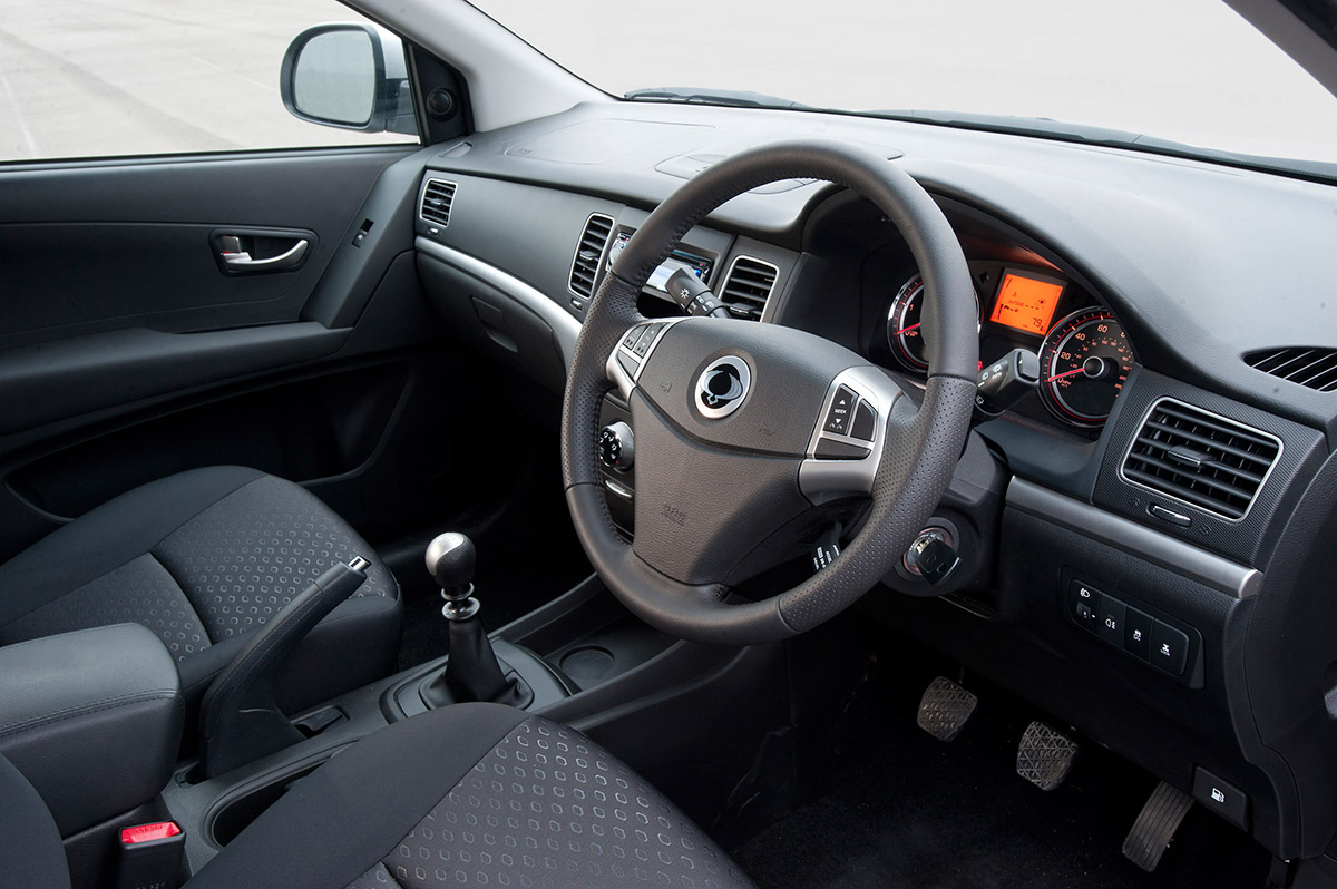 Korando CSX interior