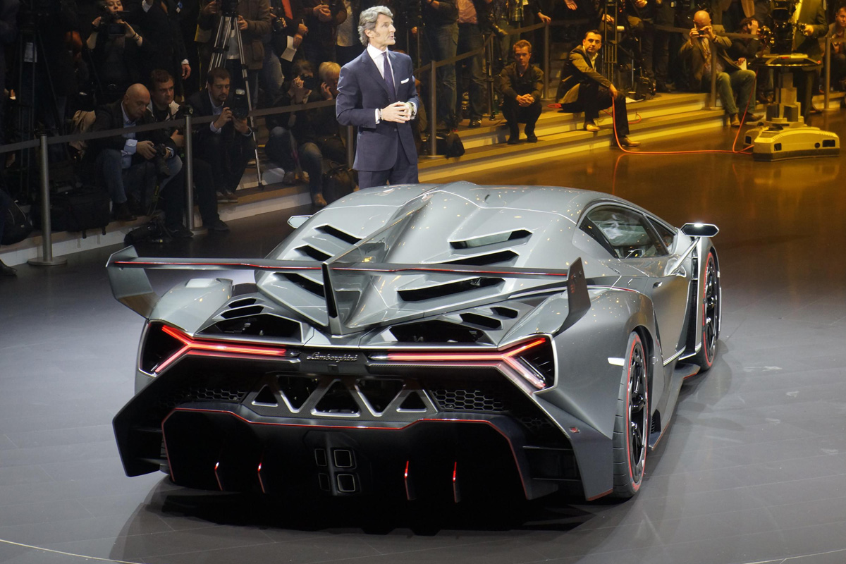 Lamborghini Veneno rear
