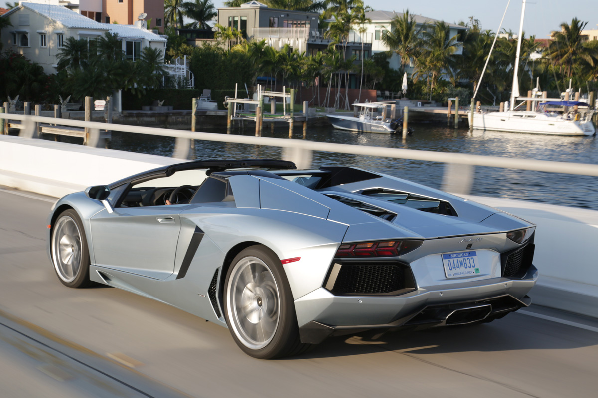 Lamborghini Aventador Roadster rear action