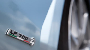 Lamborghini Aventador Roadster badge