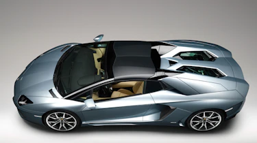 Lamborghini Aventador Roadster doors