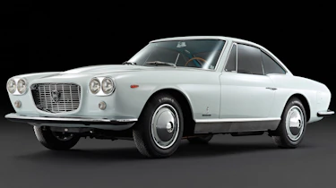 The Lancia Flaminia replaced the Aurelia, bringing gorgeous Pininfarina looks to update the flagship model.
