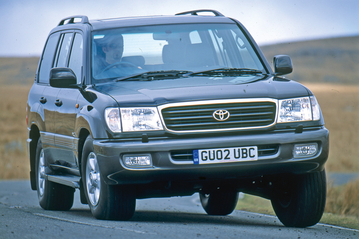 Toyota Land Cruiser Amazon front cornering