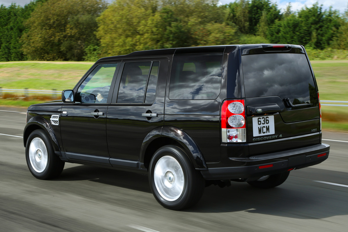 2013 Land Rover Discovery 4 rear action
