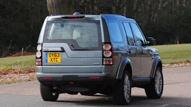 Land Rover Discovery 2014 rear action