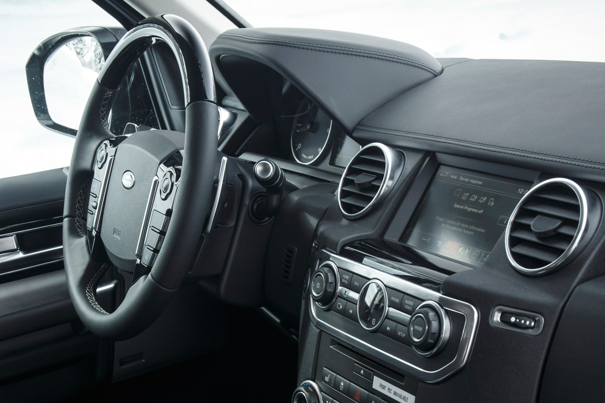 Land Rover Discovery XXV interior