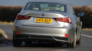 Lexus IS rear tracking