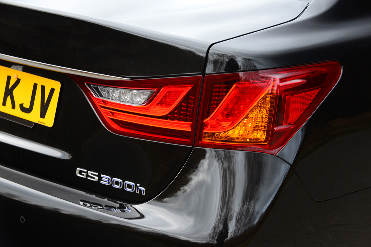 Lexus GS300h taillight
