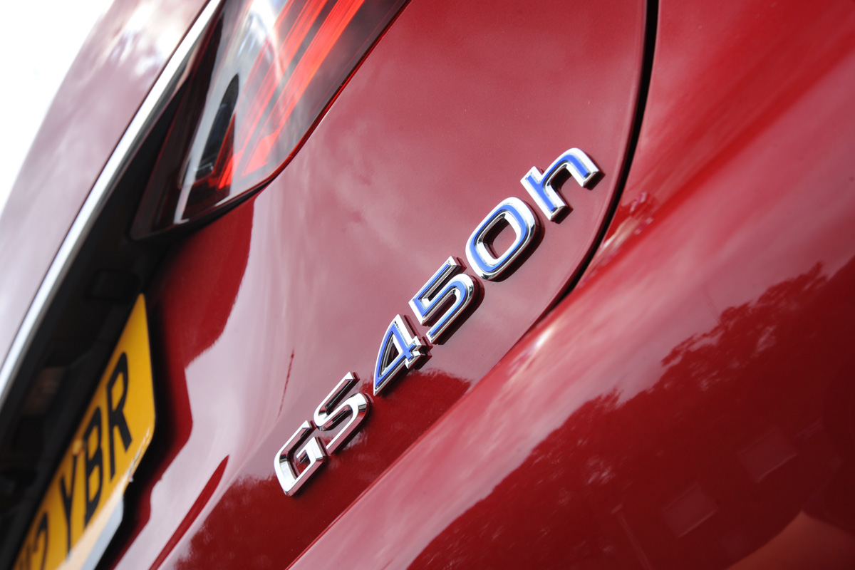 Lexus  GS 450h badge