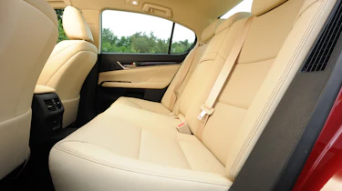 Lexus GS 450h rear seats