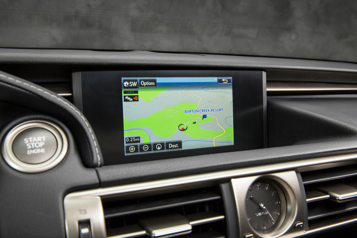 Lexus IS 250 sat-nav