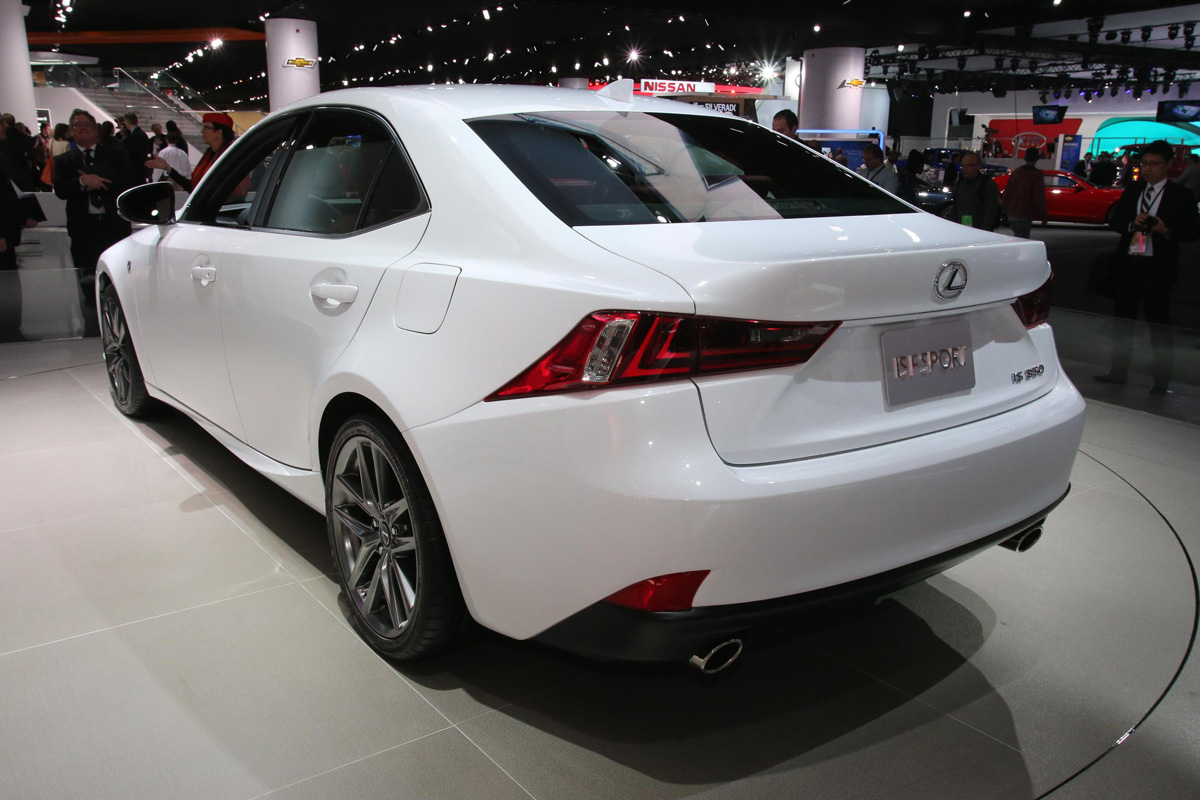 New Lexus IS rear three-quarters
