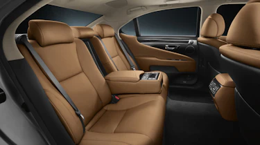 Lexus LS 460L rear seats