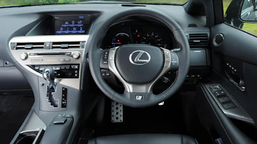 Lexus RX 450h F-Sport dashboard