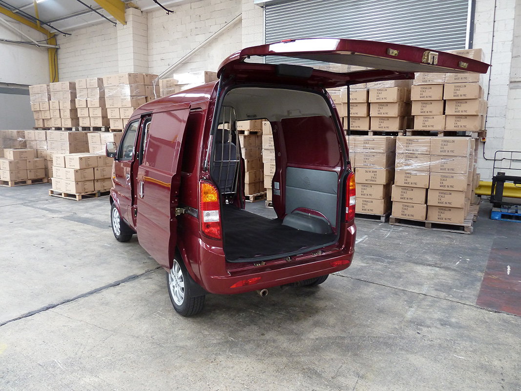 DFSK LoadHopper rear doors open