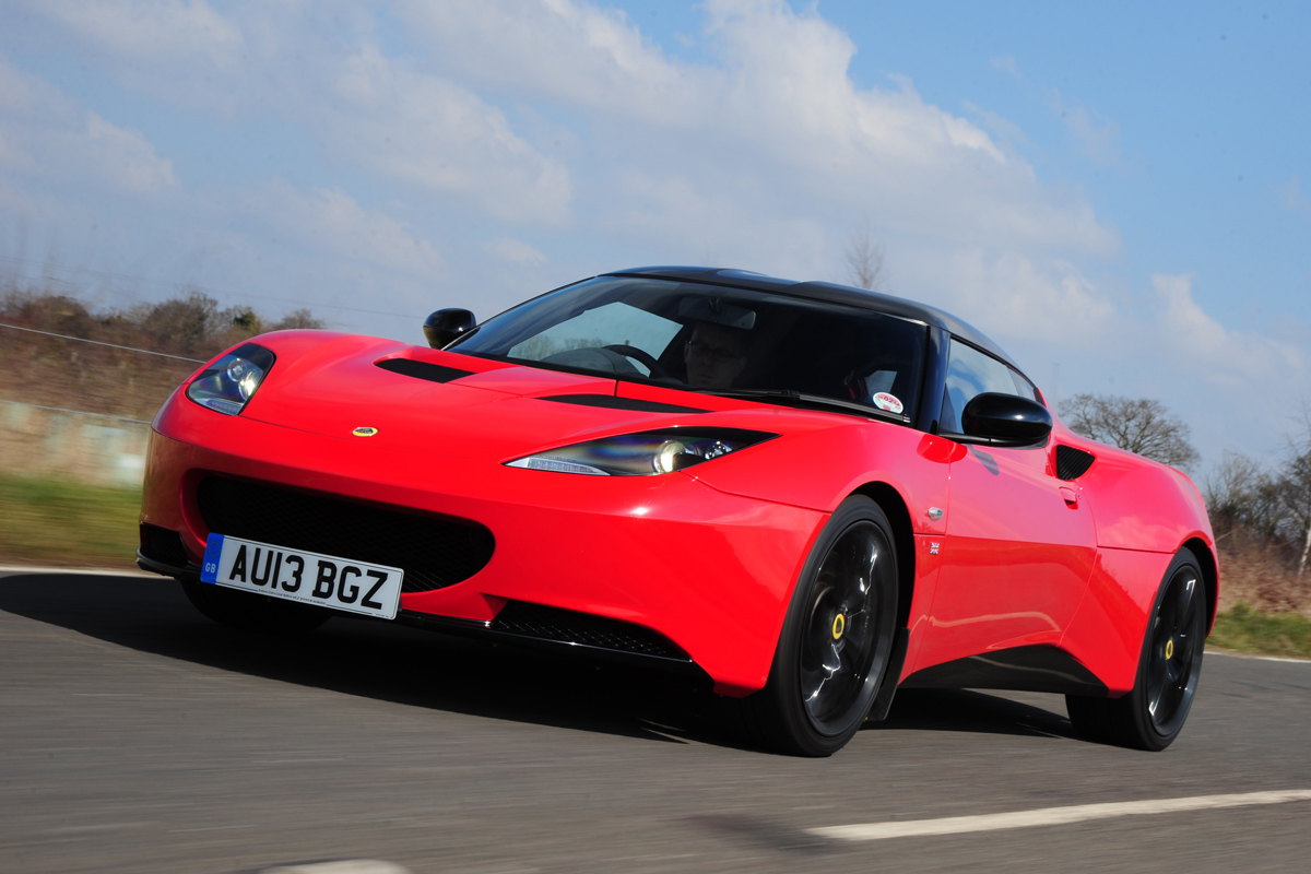Lotus Evora S front tracking