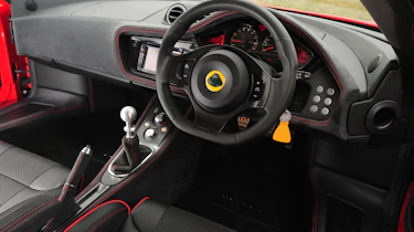 Lotus Evora S interior