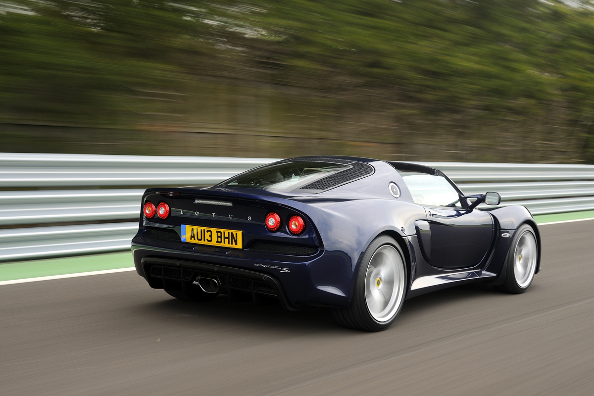 Lotus Exige S Roadster rear action