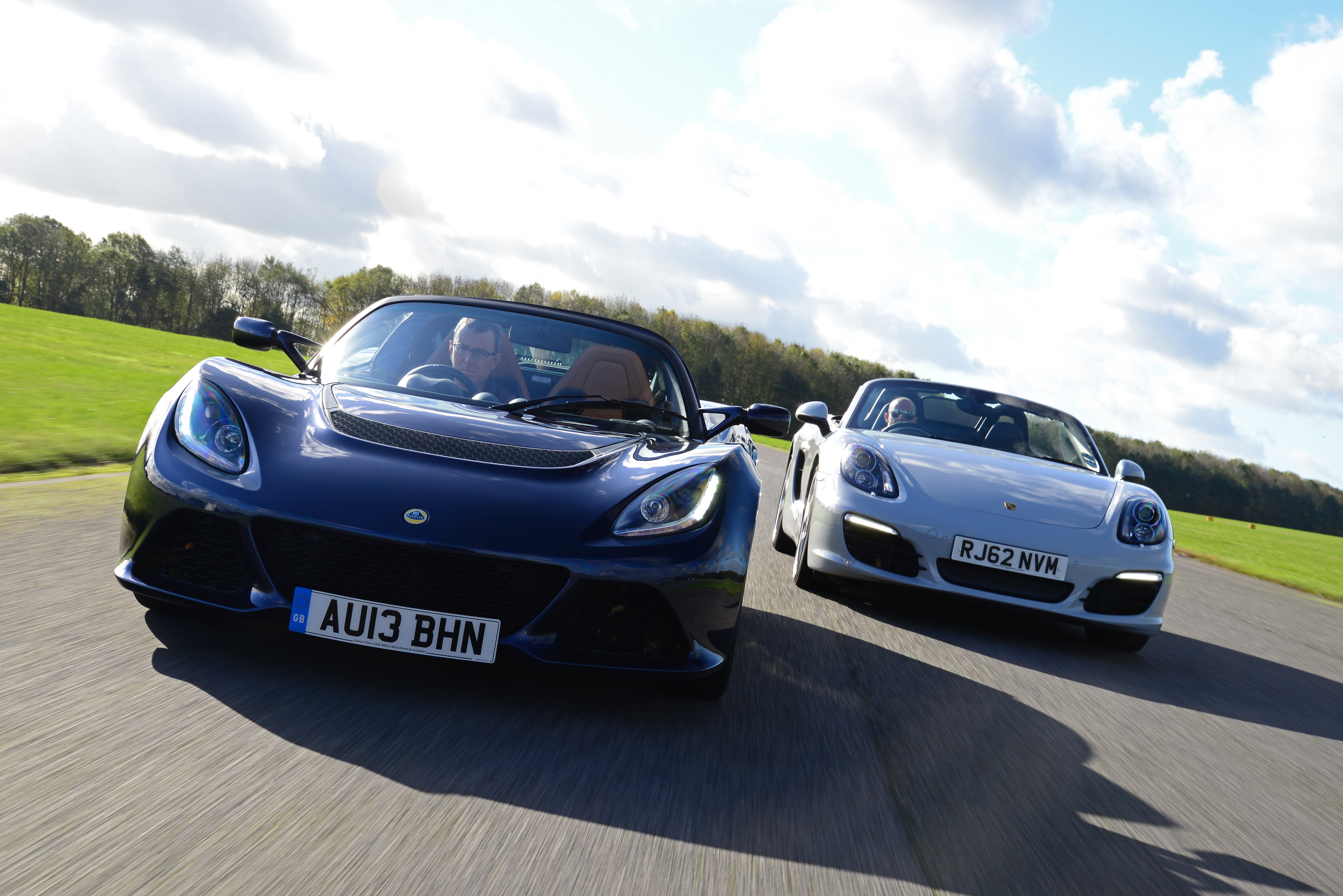 Lotus Exige vs Porsche Boxster