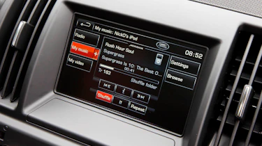 Land Rover Freelander facelift screen