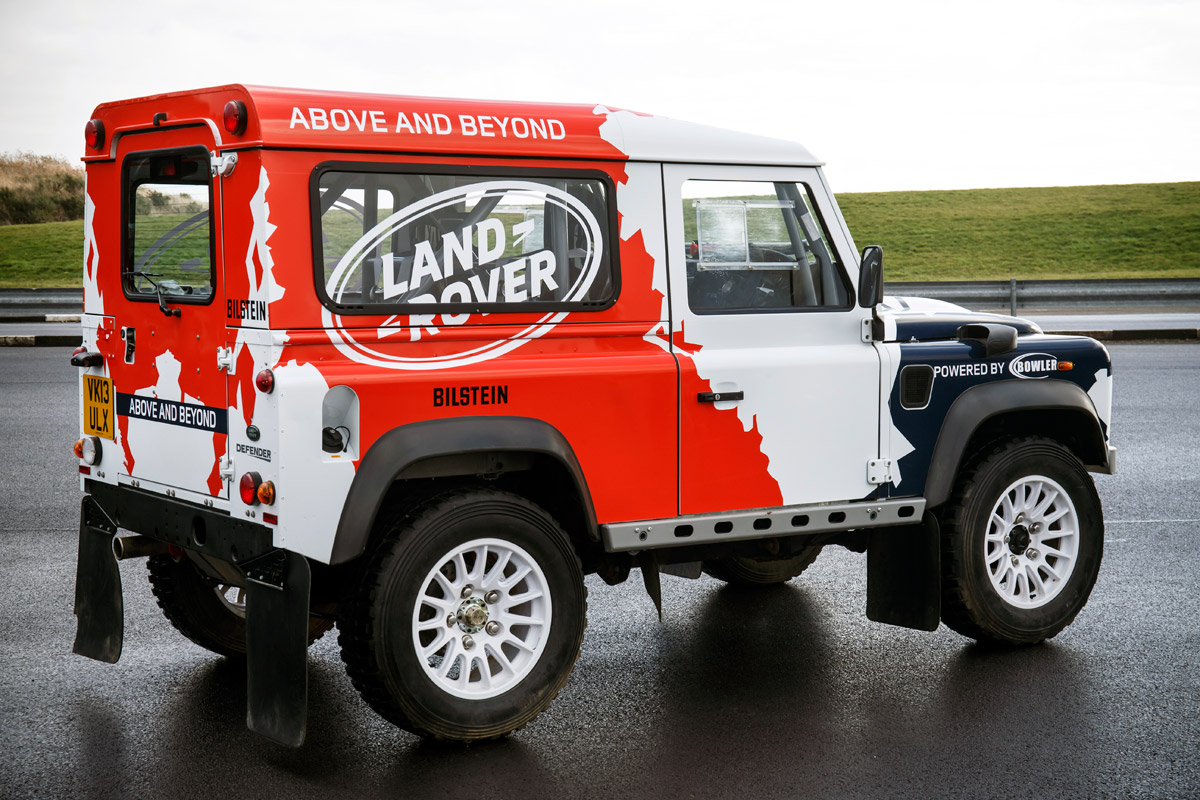 Land Rover Defender Challenge static 2