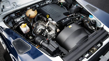 Land Rover Defender Challenge engine