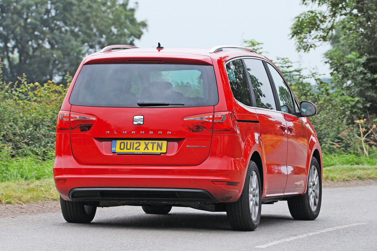 SEAT Alhambra rear cornering