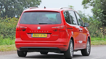SEAT Alhambra rear cornering