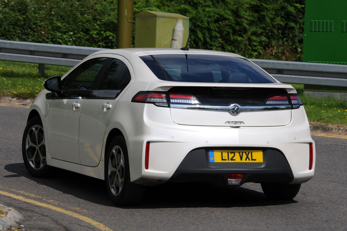 Vauxhall Ampera rear cornering