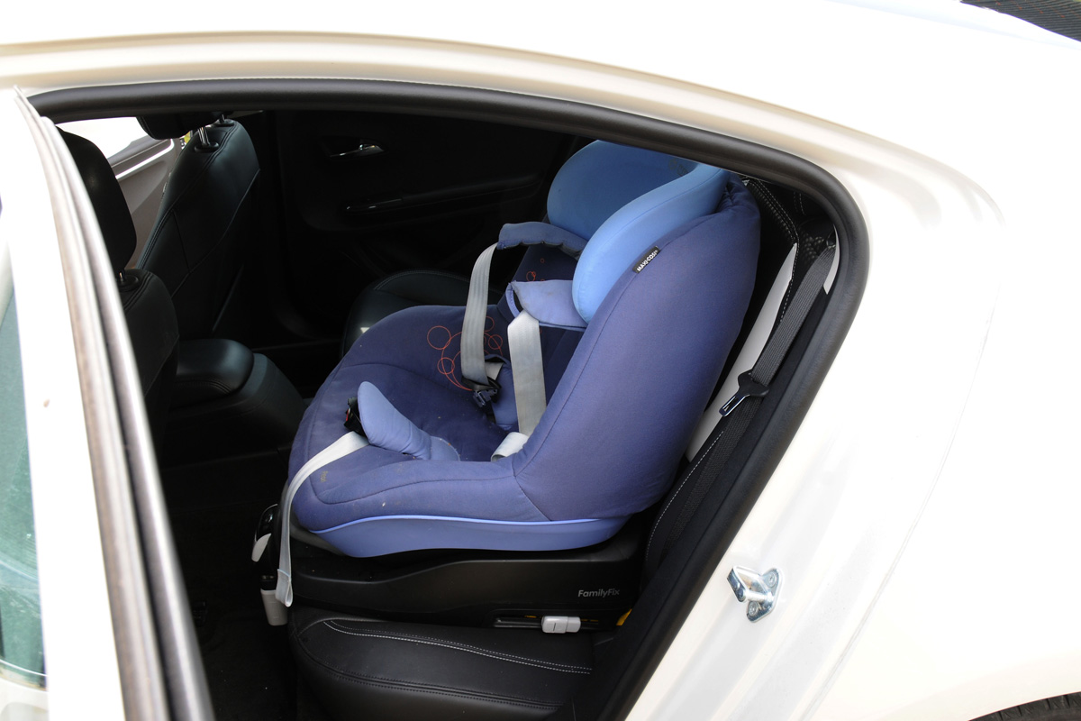 Vauxhall Ampera rear seats