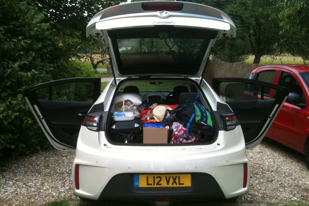 Vauxhall Ampera boot
