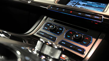 Jaguar XF detail