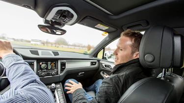 Macan dash