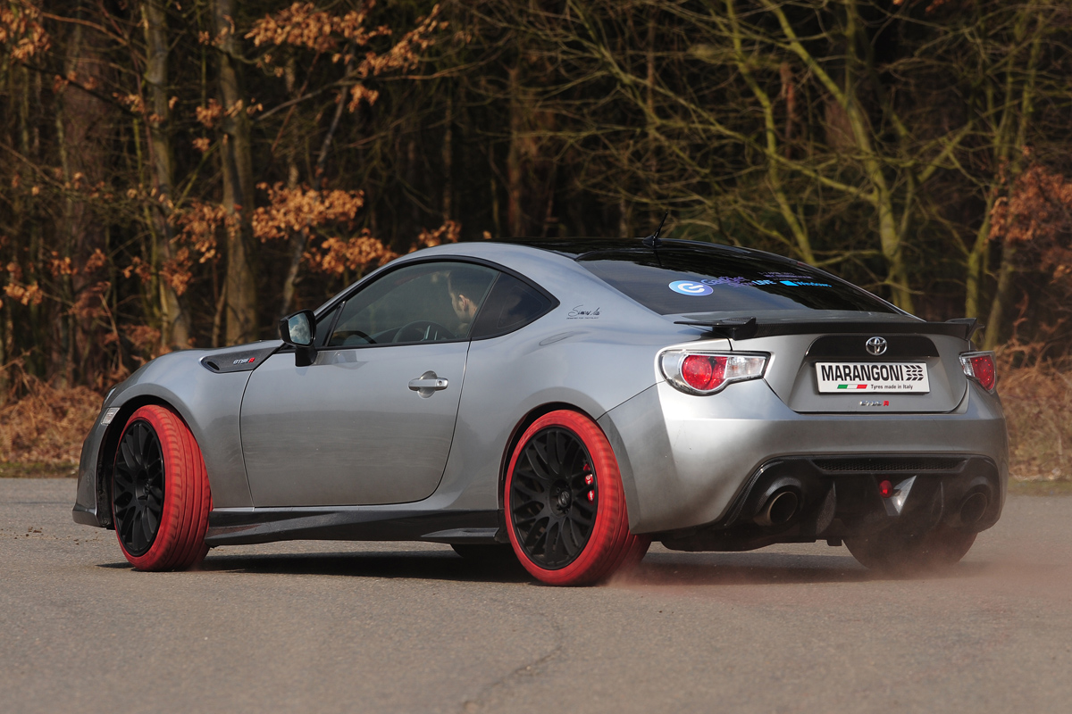 Marangoni GT 86-R Eco Explorer rear cornering