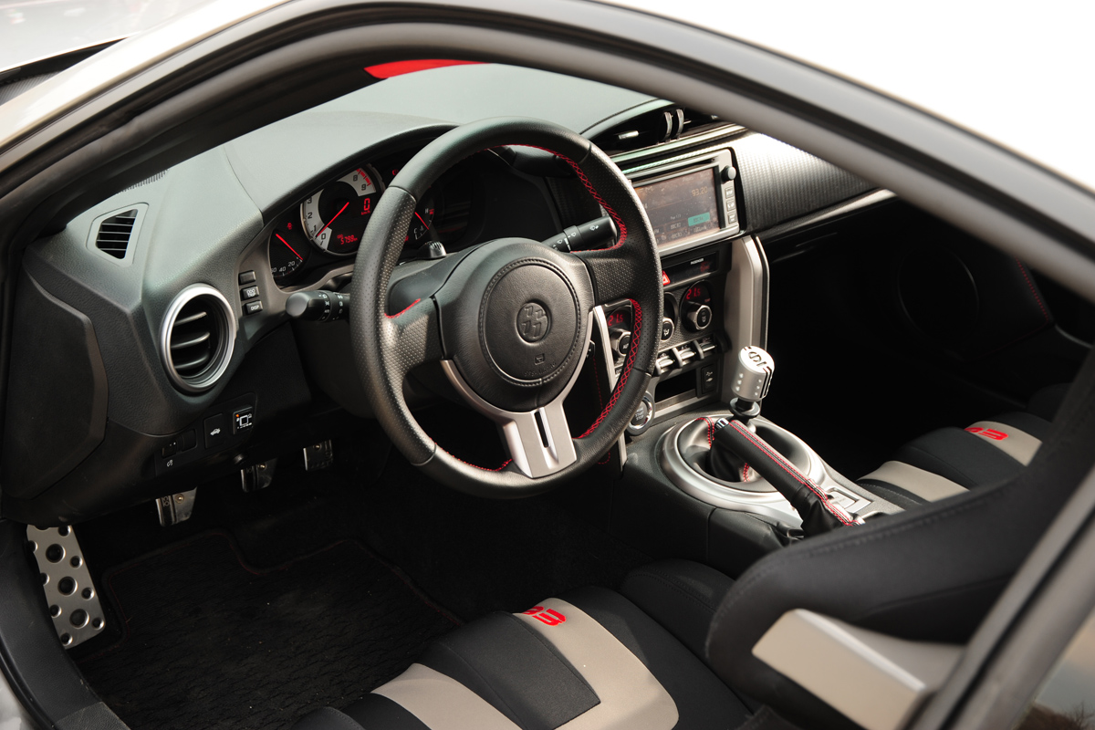 Marangoni GT 86-R Eco Explorer interior