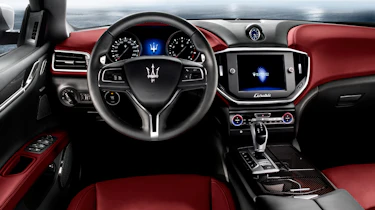 Maserati Ghibli diesel interior