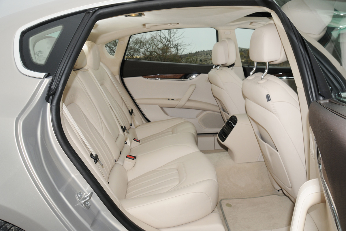Maserati Quattroporte rear seats